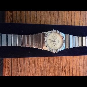 Omega Constellation Day-Date Quartz
